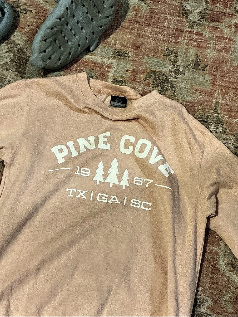 MV Sport Pine Cove Camp Crewneck Sweatshirt Pink Small